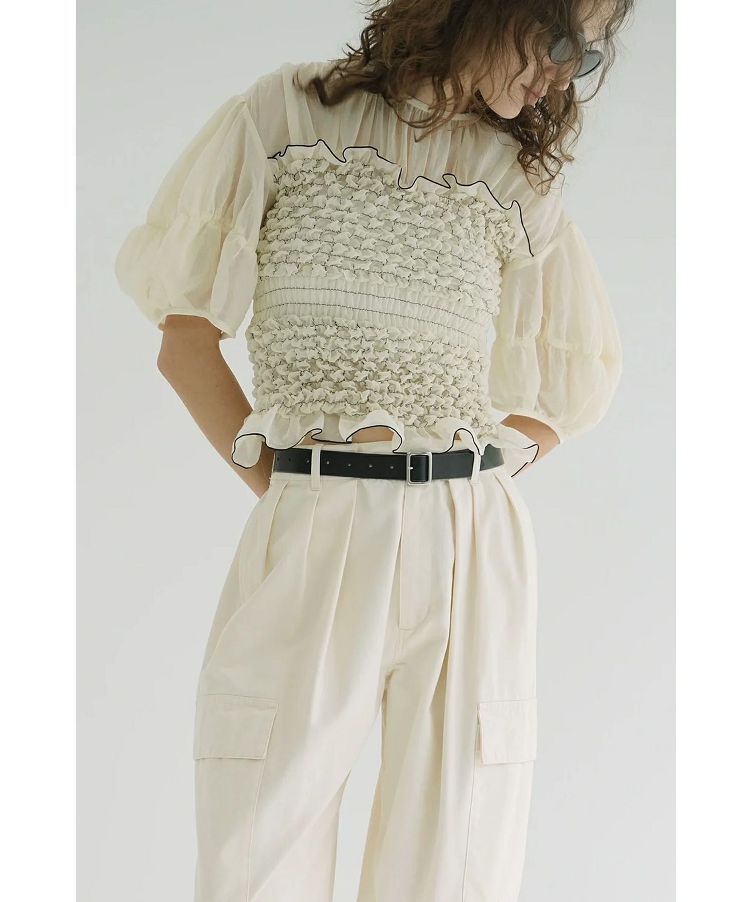 CLANE(クラネ)】 COLOR STITCHED SHIRRING TOPS｜PARIGOT ONLINE