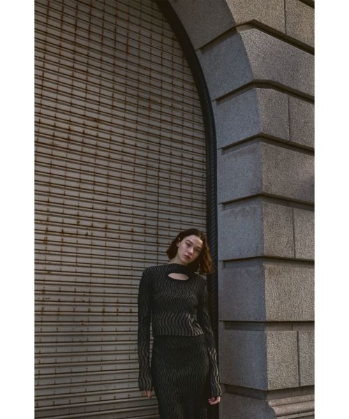 ACCORDION V-PULLOVER ニット ACCORDION V-PULLOVER ニット