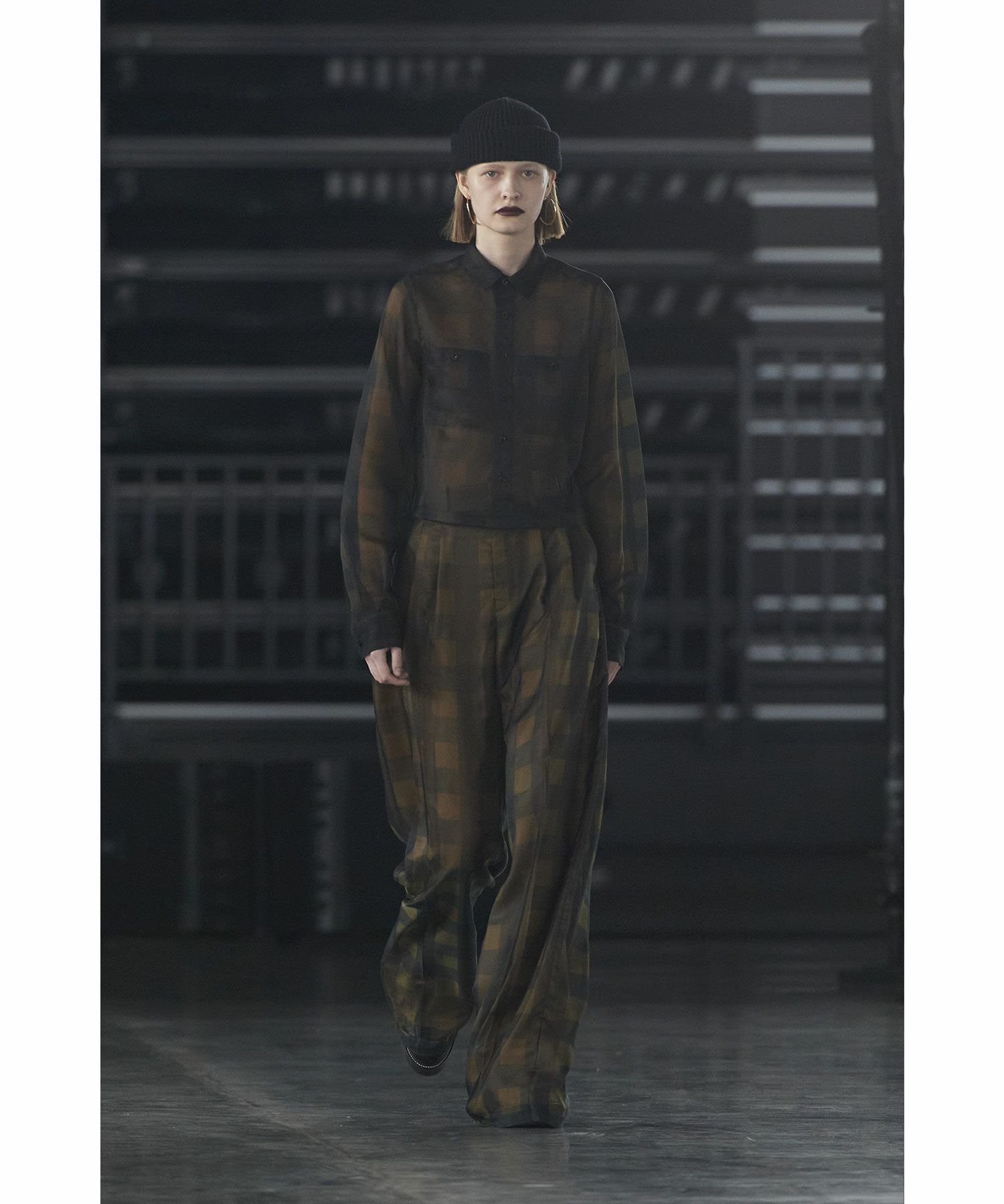 トップス HYKE PLAID GATHERED SHIRT 2月14日(月)20：00～パリゴオンラインにて販売開始！】HYKE(ハイク