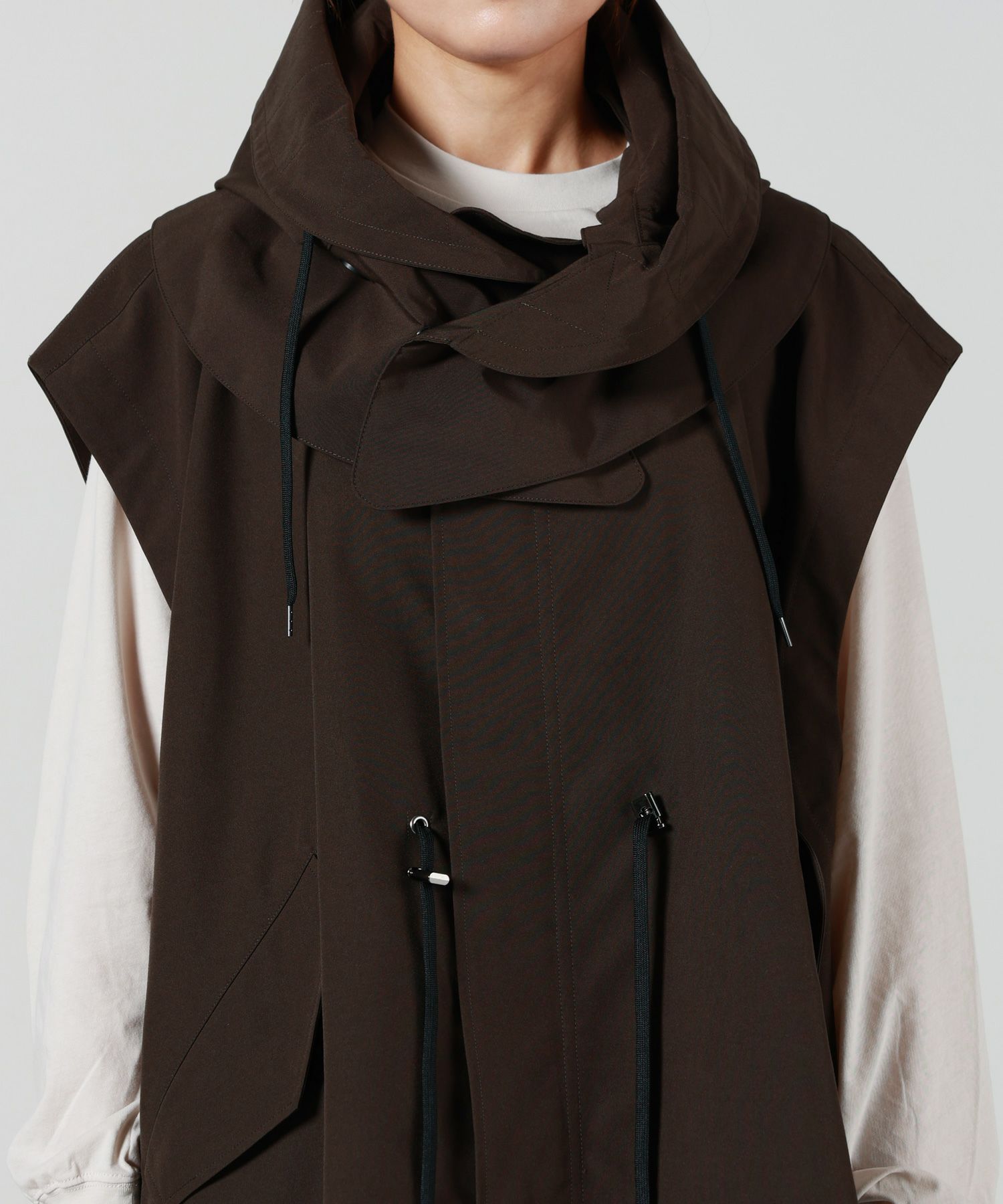 VACHEMENT(ヴァシュモン)】 リサイクルシェルタフタベスト｜PARIGOT