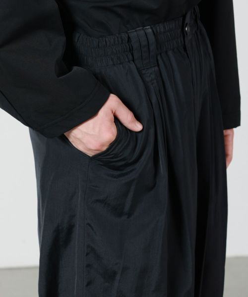 YOKE プリーツパンツ サイズ1 黒 YOKE/ヨーク】×Phenix WINDSTOPER by GORE TEX LABS EASY PANTS