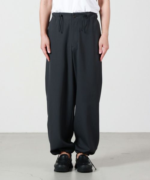 ATON(エイトン)】 BACK SATIN UTILITY PANTS｜PARIGOT ONLINE
