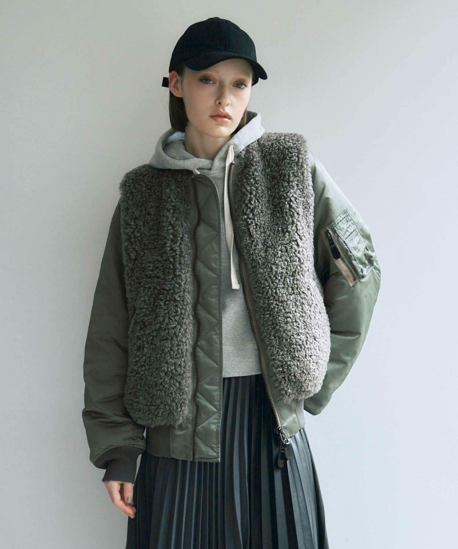 HYKE(ハイク)】 FAUX SHEARLING TYPE MA1JACKET｜PARIGOT ONLINE 