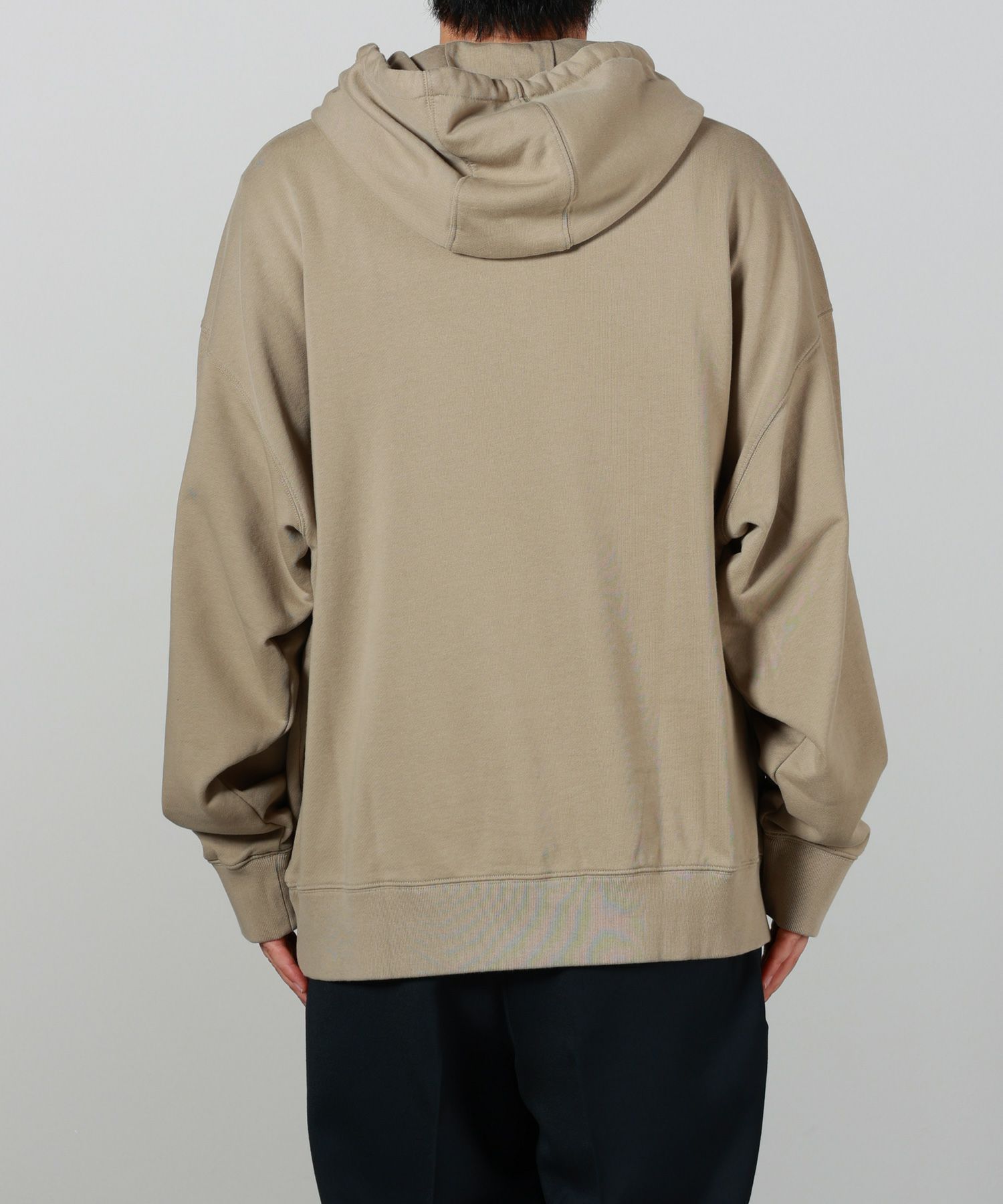 MAISON KITSUNE(メゾンキツネ)】 ドレスド フォックス オーバーサイズ