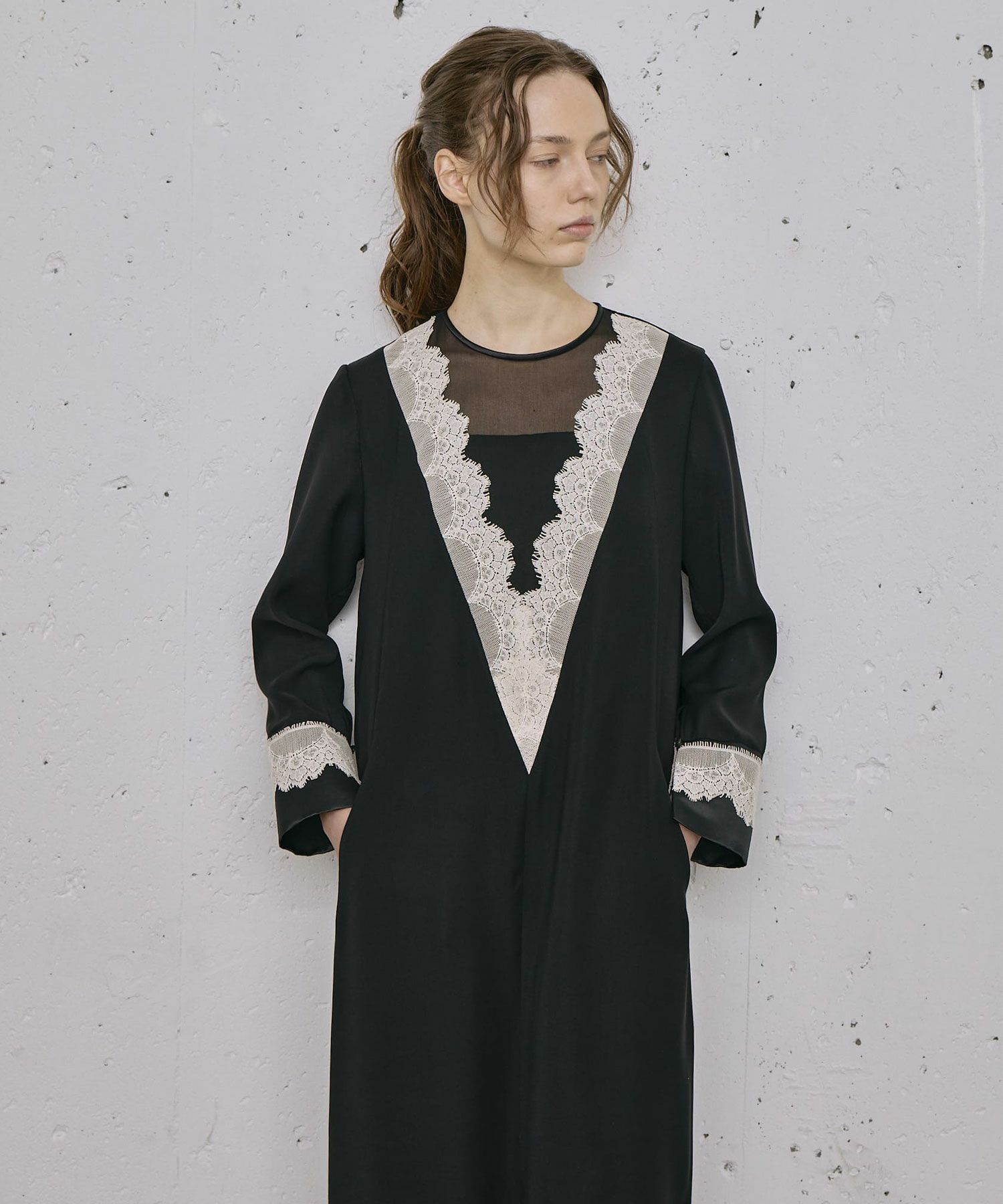 LOKITHO(ロキト)】 LACED V NECK TUNIC DRESS｜PARIGOT ONLINE（パリゴ