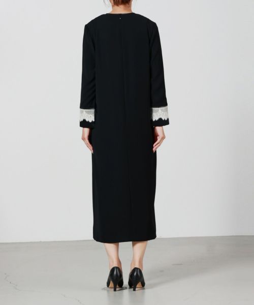 LOKITHO(ロキト) LACED V NECK TUNIC DRESS