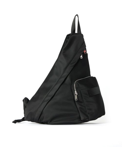 MM6 Maison Margiela ナイロン スリングバッグ ブラック 人気☆関税込【MM6】ジャパニーズ スリングバッグ Black (MM6