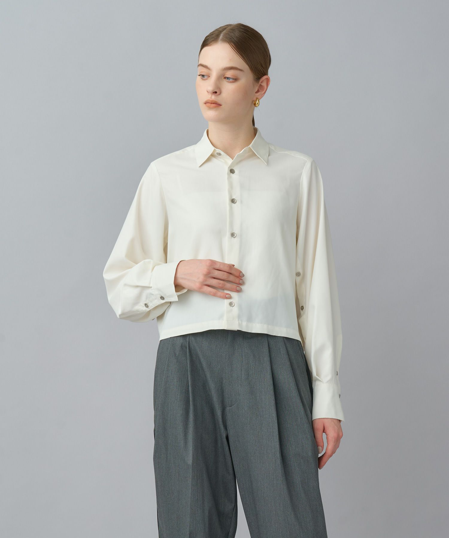 PARIGOT(パリゴ)】 スリーブボタンクロップドシャツ｜PARIGOT ONLINE