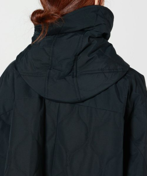 VACHEMENT(ヴァシュモン)】 リサイクル60/40クロスキルティングコート