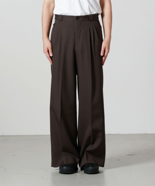 YOKE(ヨーク)】 Wool Gabardine 3Pleated Wide-Leg Trousers｜PARIGOT