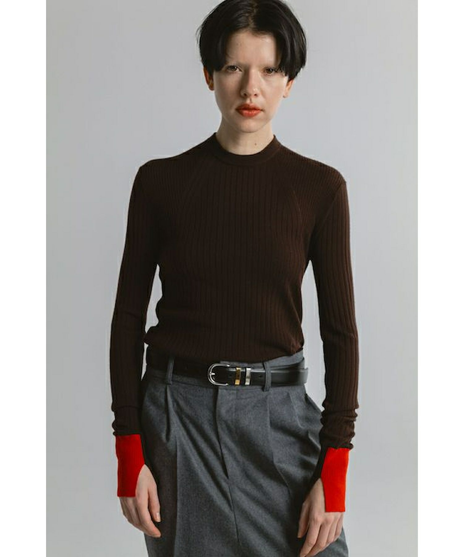 BROWN/RED