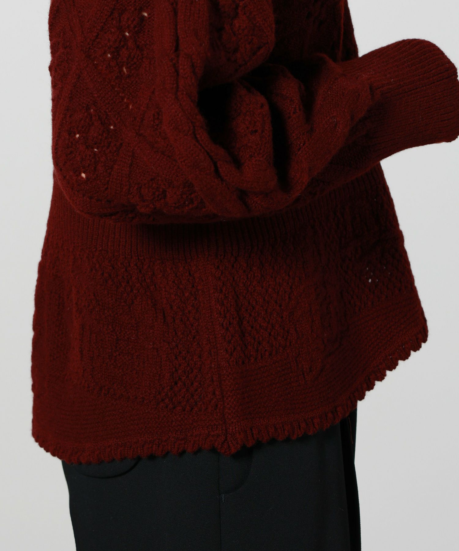 マメクロゴウチ　ニット Eyelet High Neck Knitted Top MM25FW