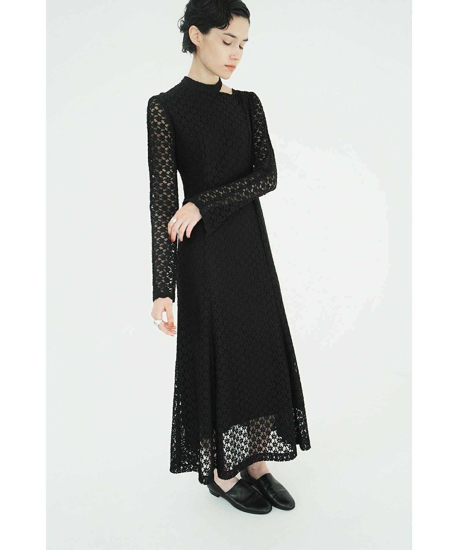 CLANE(クラネ)】 3D FLOWER LACE SLASH NECK ONEPIECE｜PARIGOT ONLINE