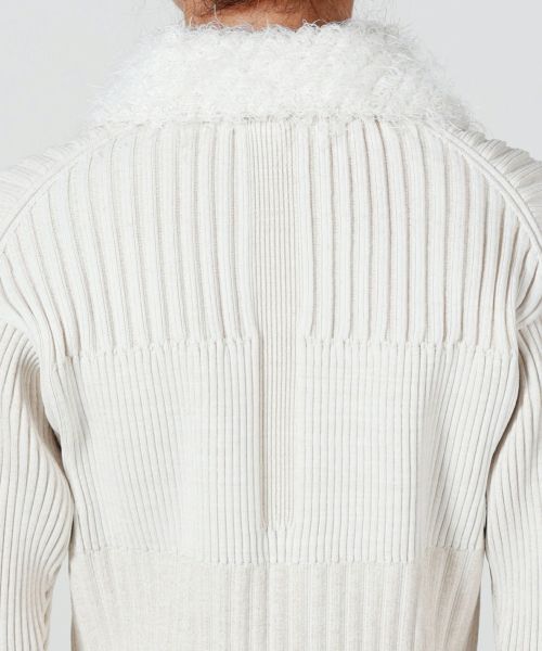 CFCL(シーエフシーエル)】 FLUTED PILE GLITTER CROPPED ZIP SHIRT