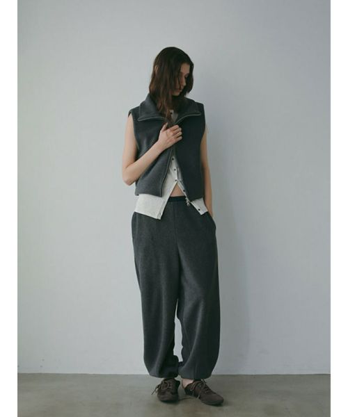 ETRETOKYO 2025aw コンパクトフリースベスト 新品タグ付 入手困難 ETRE TOKYO(エトレトウキョウ)】 コンパクトフリースベスト｜PARIGOT