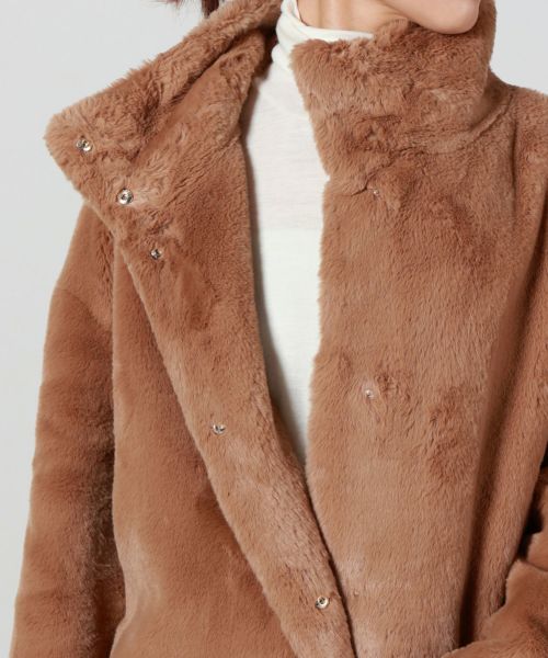 美品 HERNO ヘルノ 定価24万 アンゴラフーデッドロングコート ファー 美品 HERNO ヘルノ 定価24万 アンゴラフーデッドロングコート ファー