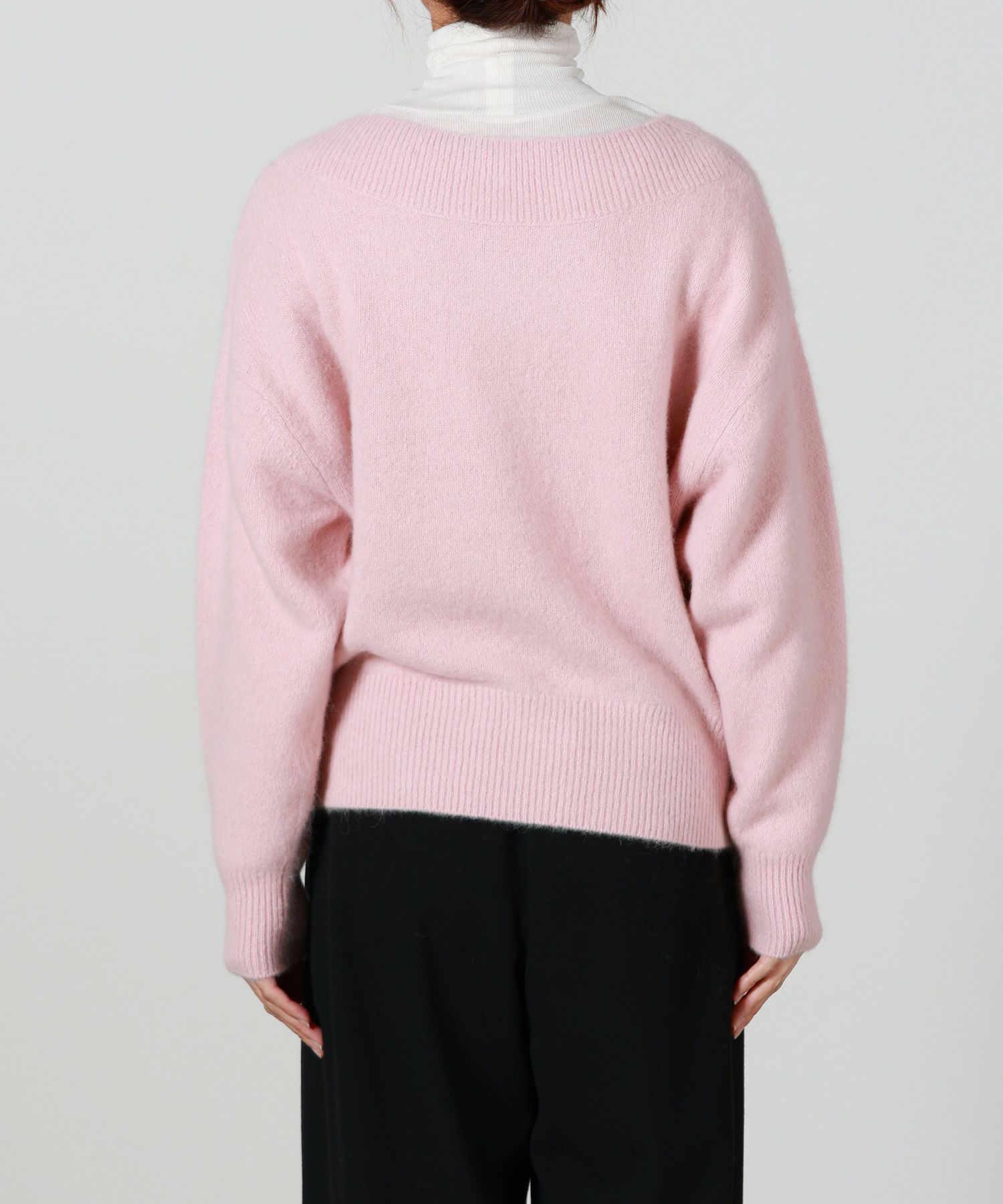 Sugar Rose(シュガーローズ)】 フォックスアルパカVネックプルオーバー