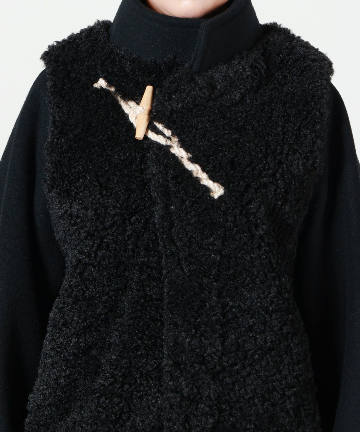 HYKE(ハイク)】 DOUBLE FACE FAUX SHERLING DUFFLE JACKET｜PARIGOT