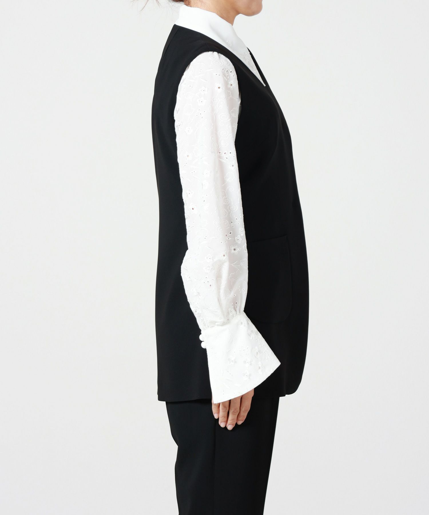 Mame Kurogouchi(マメ クロゴウチ)】 Acetate Polyester Embroidered