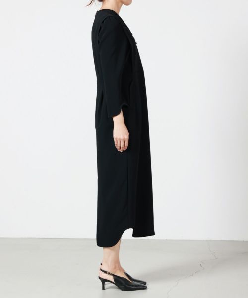 Mame Kurogouchi(マメ クロゴウチ)】 Triacetate Georgette V-Neck