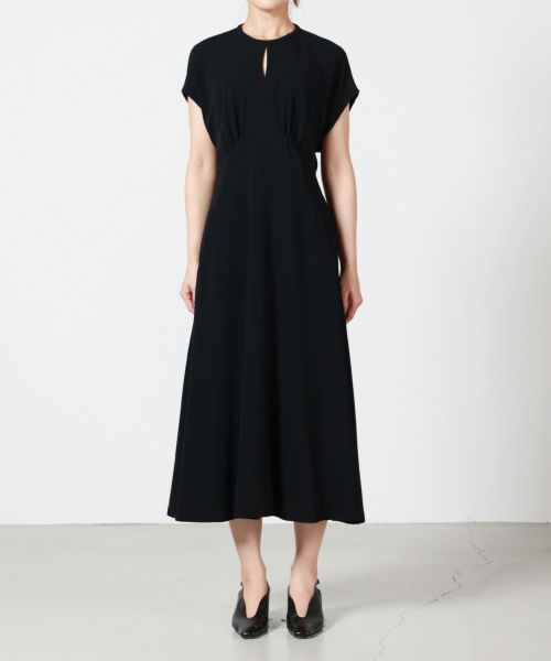 Mame Kurogouchi(マメ クロゴウチ)】 Triacetate Georgette