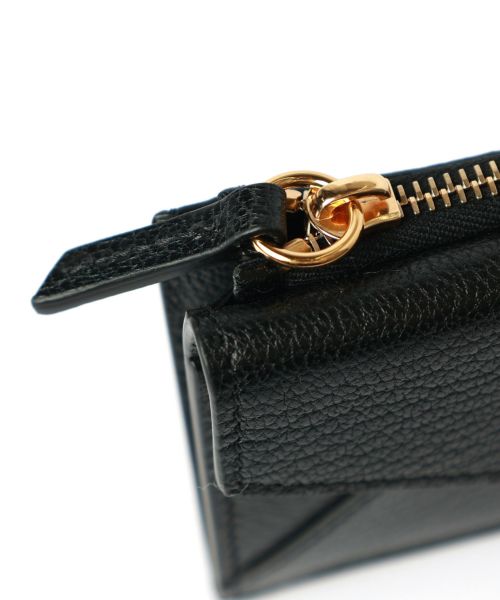 chloeグレインレザー製カードスロット付ENVELOPEスモールウォレット新品 グレインレザー製Envelopeスモールトリフォールド 黒 - Chloé