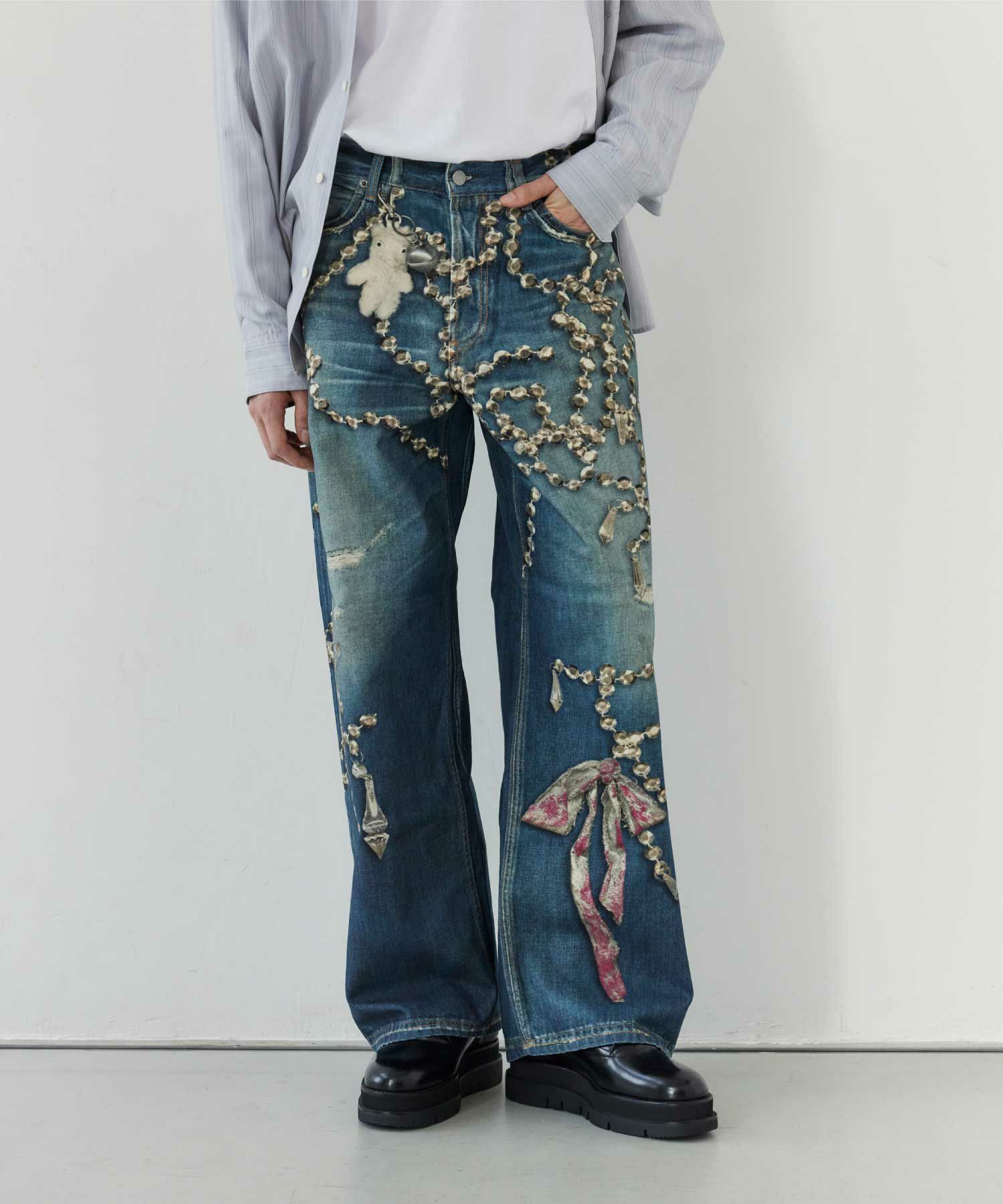 Acne Studios(アクネストゥディオズ)】 ルーズフィットジーンズ - 1981 