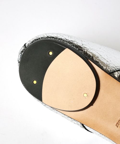 Maison Margiela(メゾンマルジェラ)】 タビ ブロークンミラー ニュー