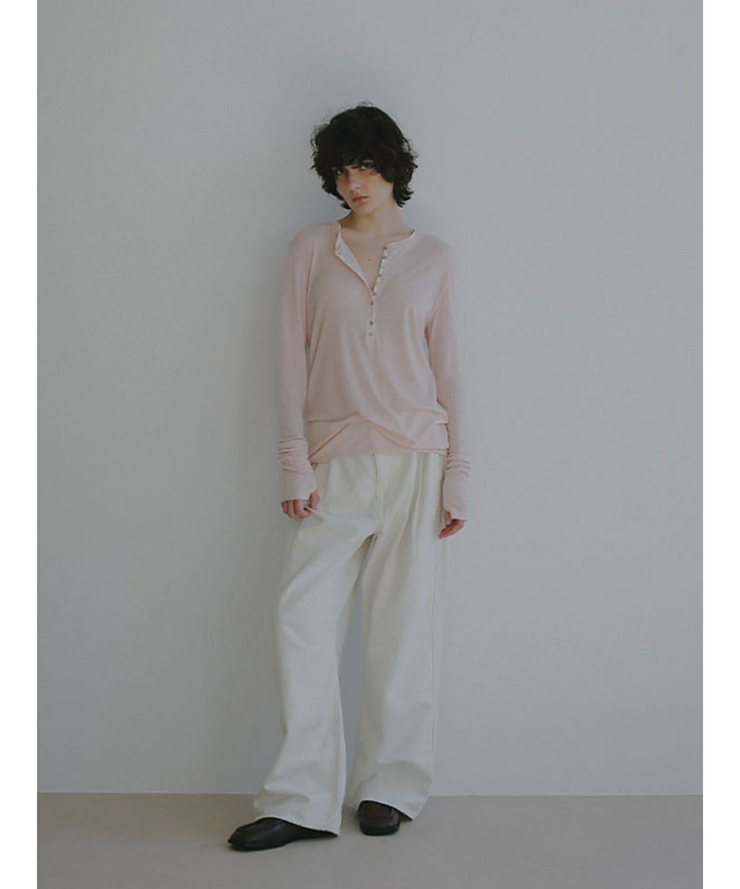 ETRE TOKYO(エトレトウキョウ)】 ウールフライスヘンリーネックプル