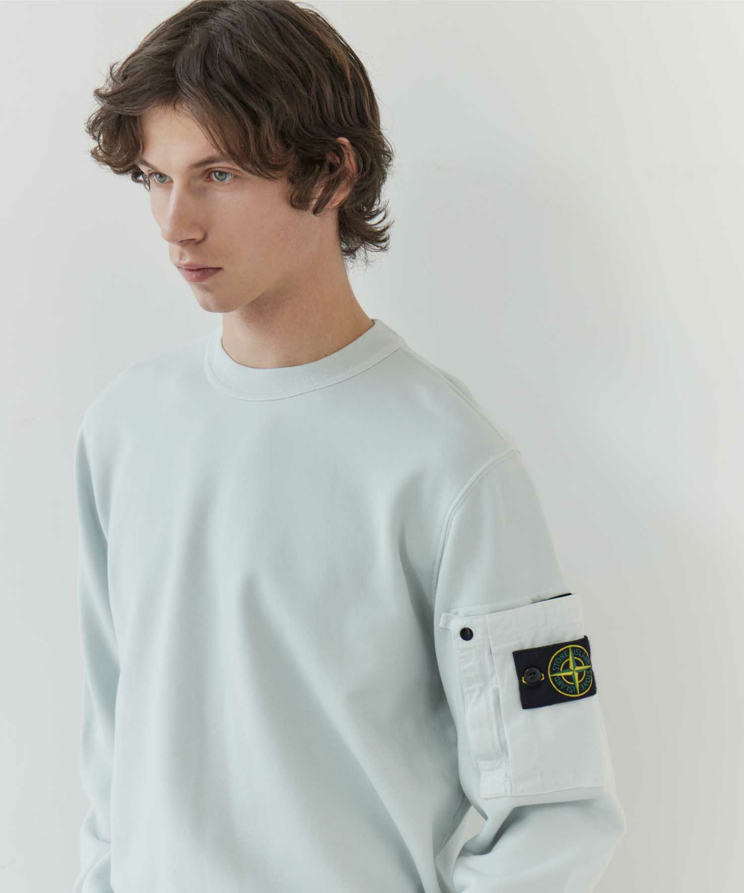 STONE ISLAND(ストーンアイランド)】 COTTON FLEECE WITH SEASONAL 