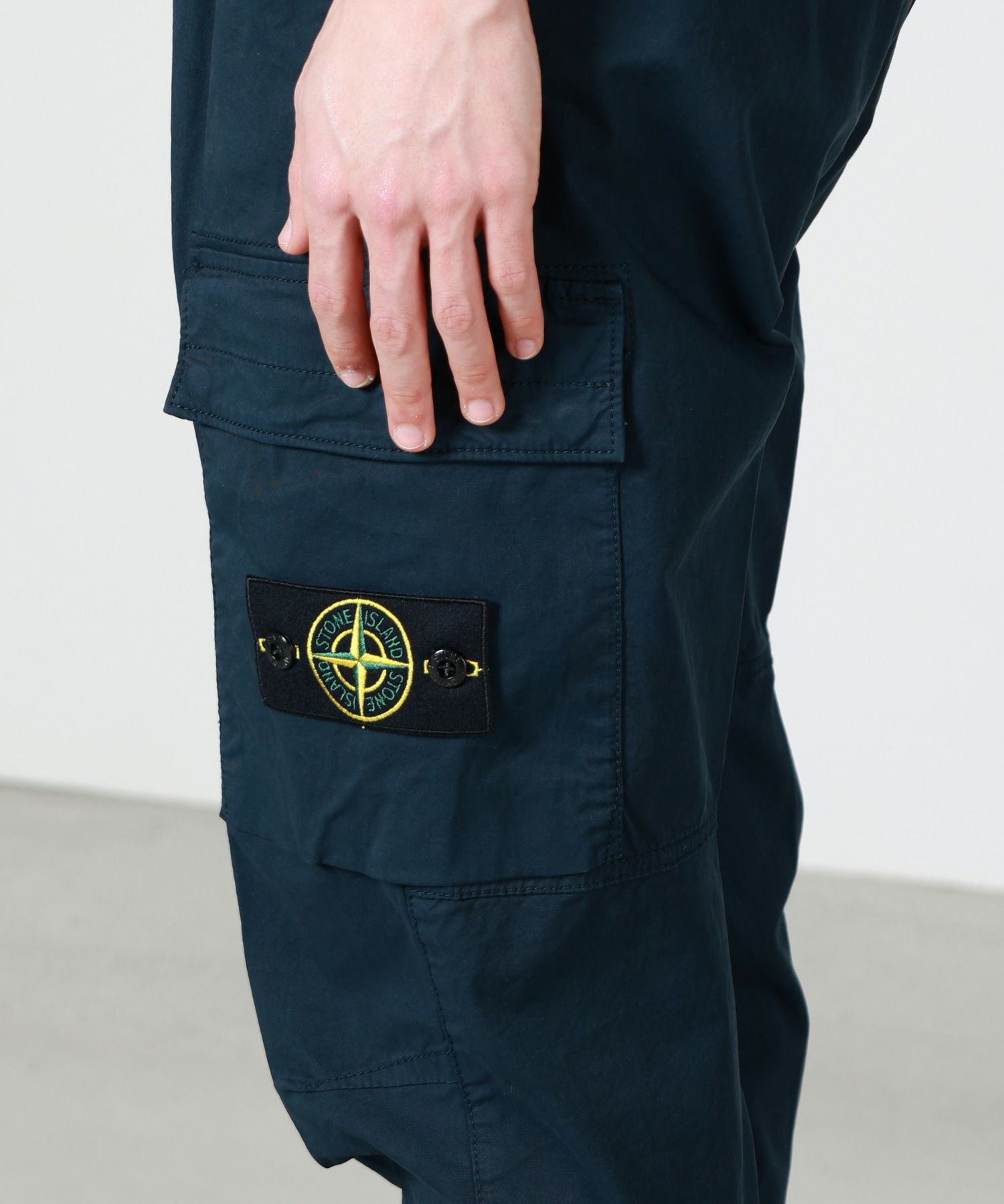 STONE ISLAND(ストーンアイランド)】 PANTALONE REGULAR TAPERED PANTS