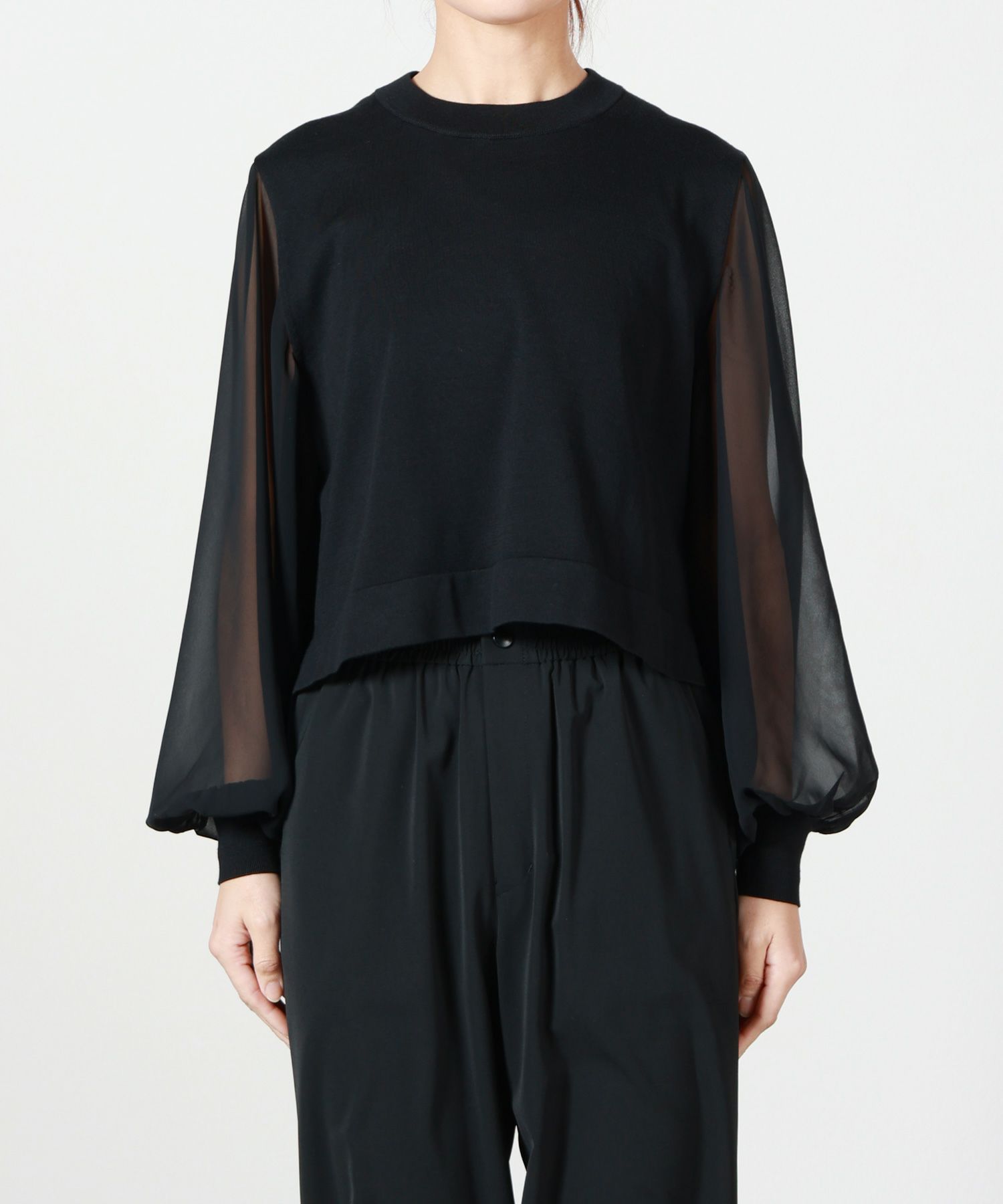 HYKE(ハイク)】 SHEER SLEEVE CREW NECK CROPPED KNIT｜PARIGOT ONLINE