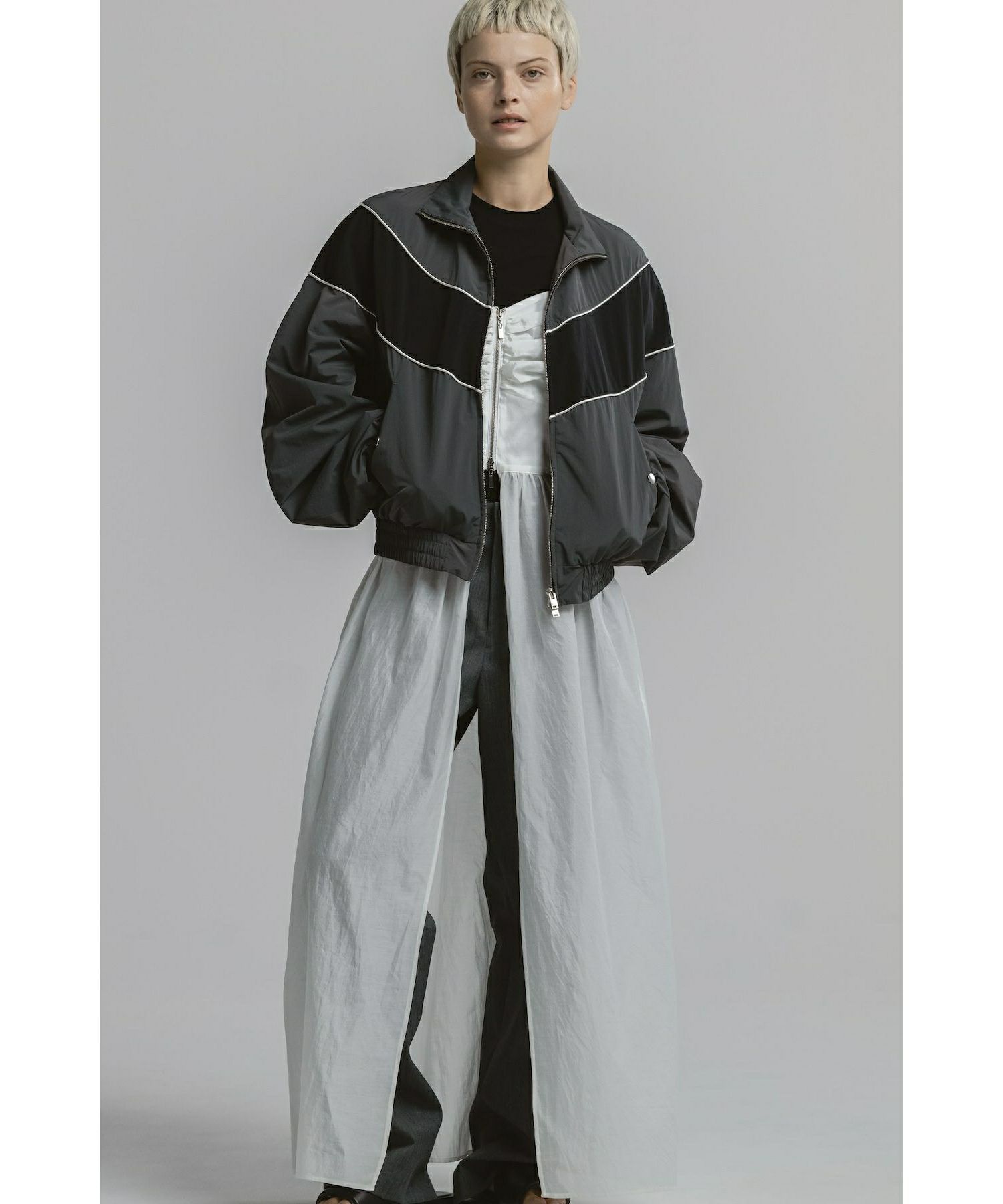 C.GRAY/BLACK