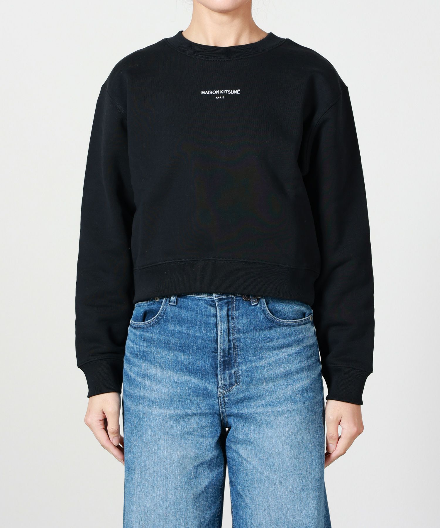 MAISON KITSUNÉ ブラック クロップドスウェット MAISON KITSUNE(メゾンキツネ)】 パリ クロップド スウェットシャツ